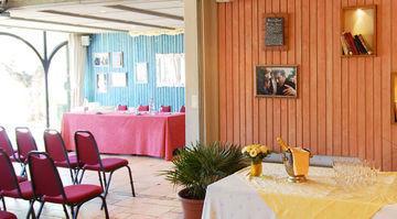 Active, Parking Securise Gratuit Hotel