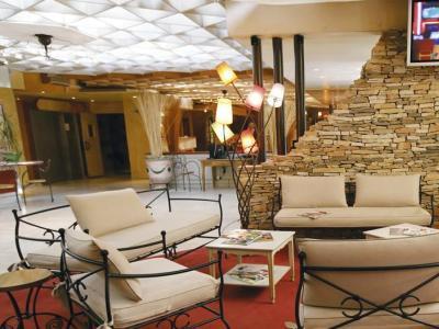 Active, Parking Securise Gratuit Hotel