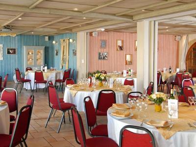 B&B Hotel Nimes Ville Active, Parking Securise Gratuit 3*